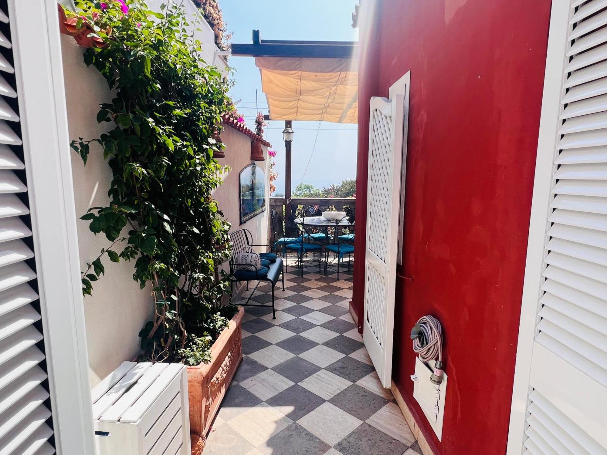 Luxury House In Villa Pompeiana Via Camerelle Con Terrazza Vista Mare Capri Exterior photo
